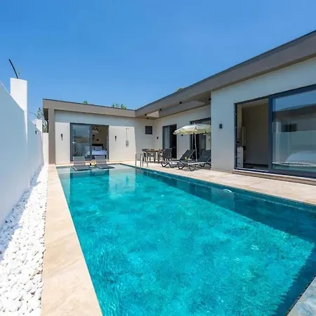 빌라 Eosa Homes 4 -