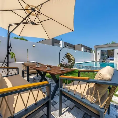 Eosa Homes 4 - 빌라 *